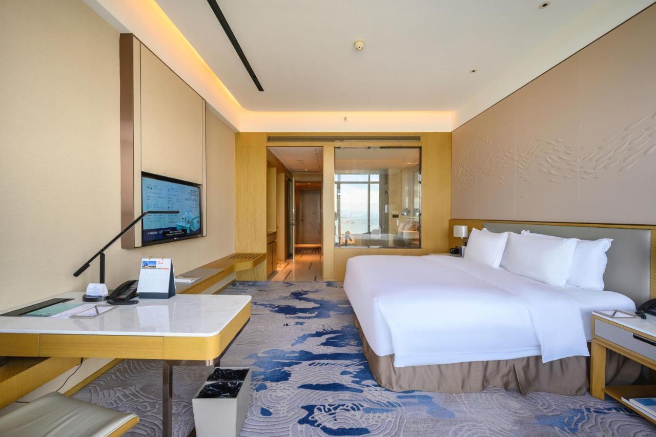 Wyndham Grand Plaza Royale Yuzhou Xiamen Wuyuan Bay Hotell Exteriör bild