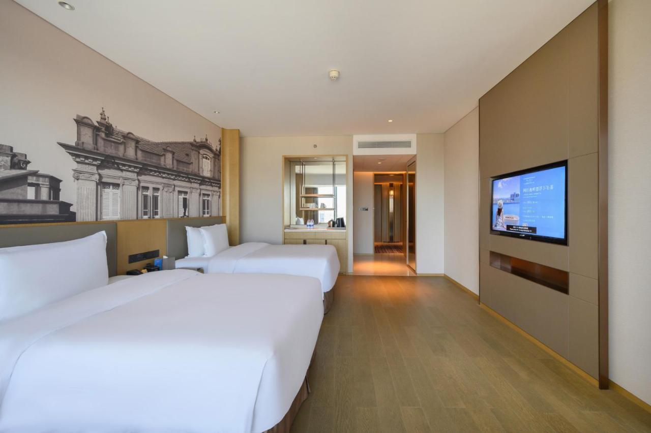 Wyndham Grand Plaza Royale Yuzhou Xiamen Wuyuan Bay Hotell Exteriör bild