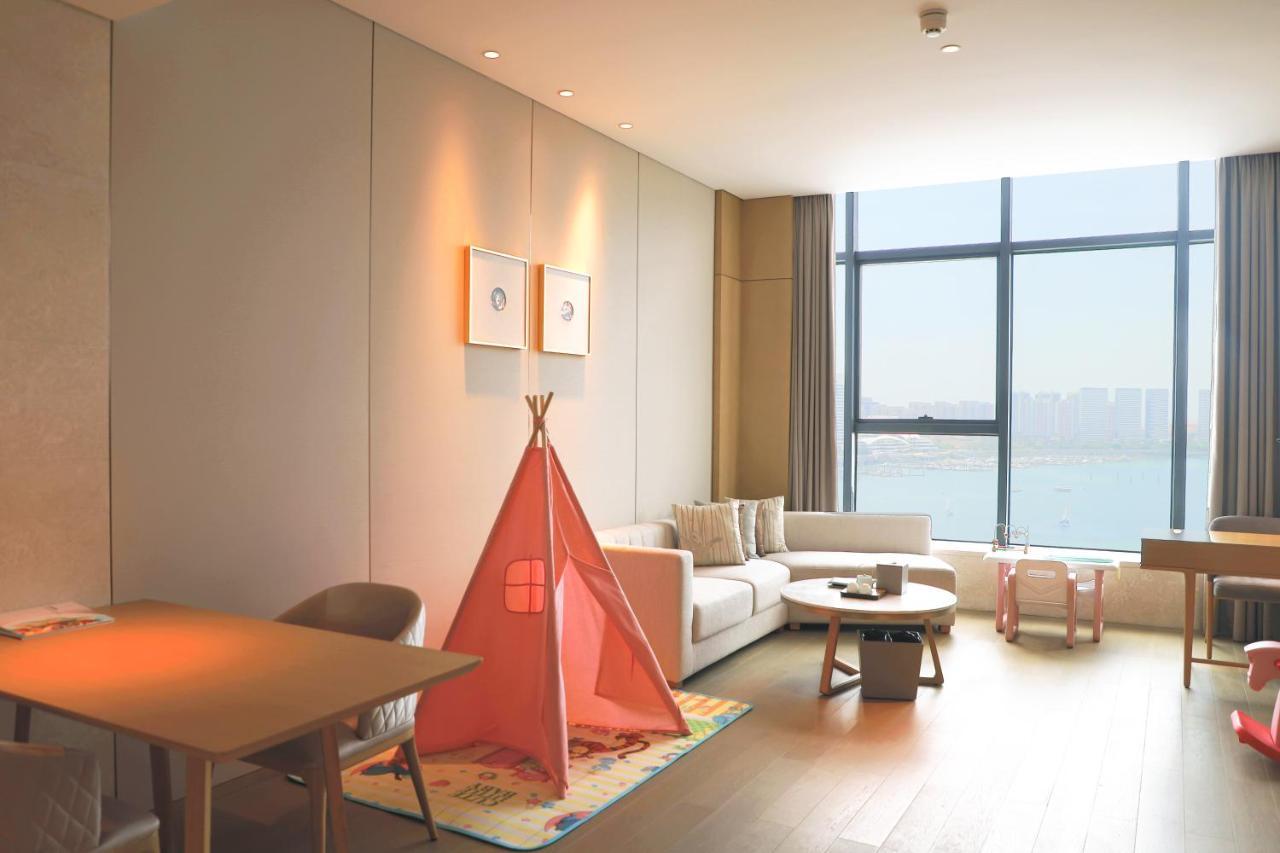 Wyndham Grand Plaza Royale Yuzhou Xiamen Wuyuan Bay Hotell Exteriör bild