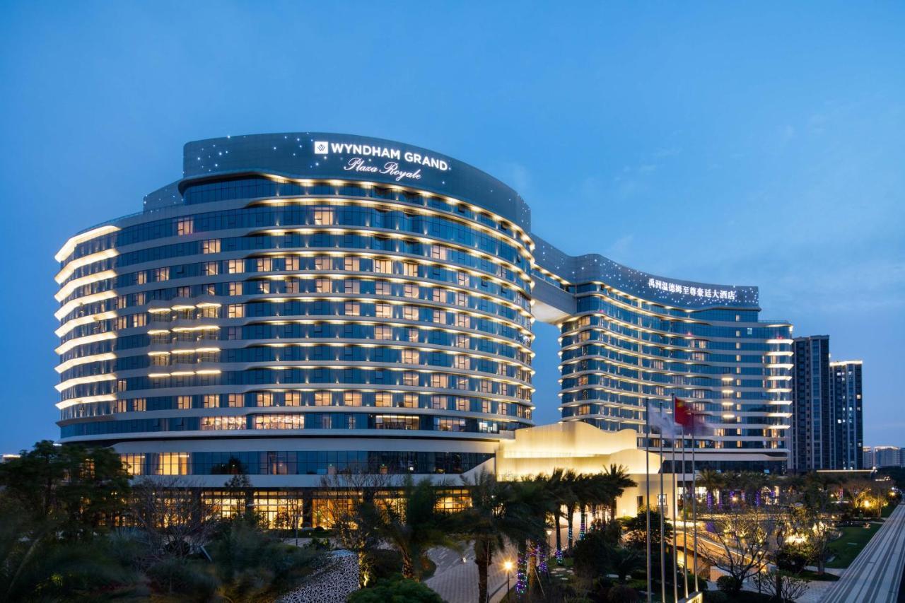 Wyndham Grand Plaza Royale Yuzhou Xiamen Wuyuan Bay Hotell Exteriör bild