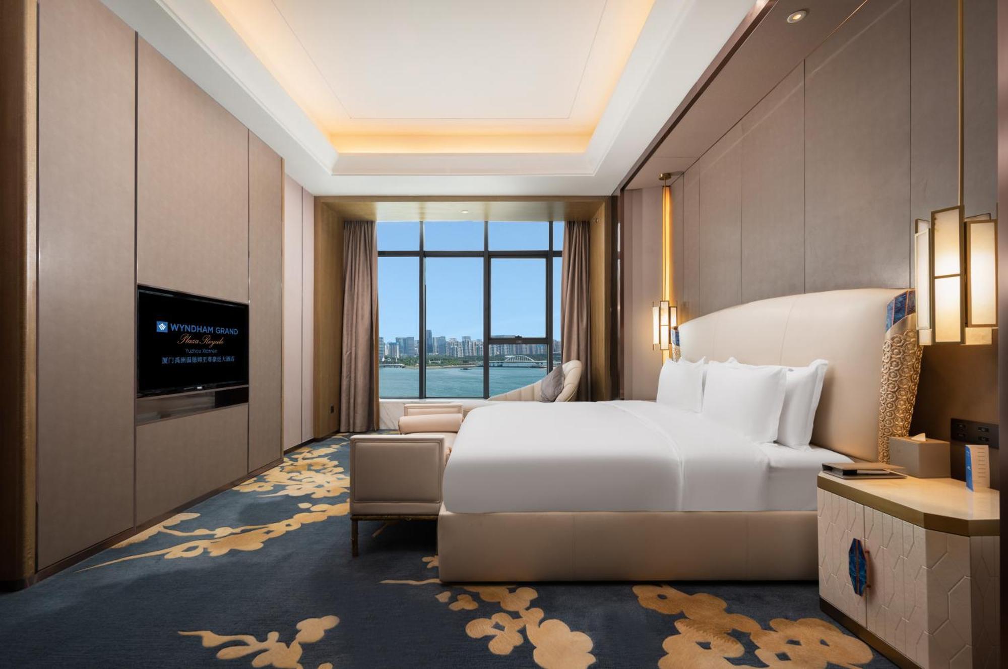 Wyndham Grand Plaza Royale Yuzhou Xiamen Wuyuan Bay Hotell Exteriör bild
