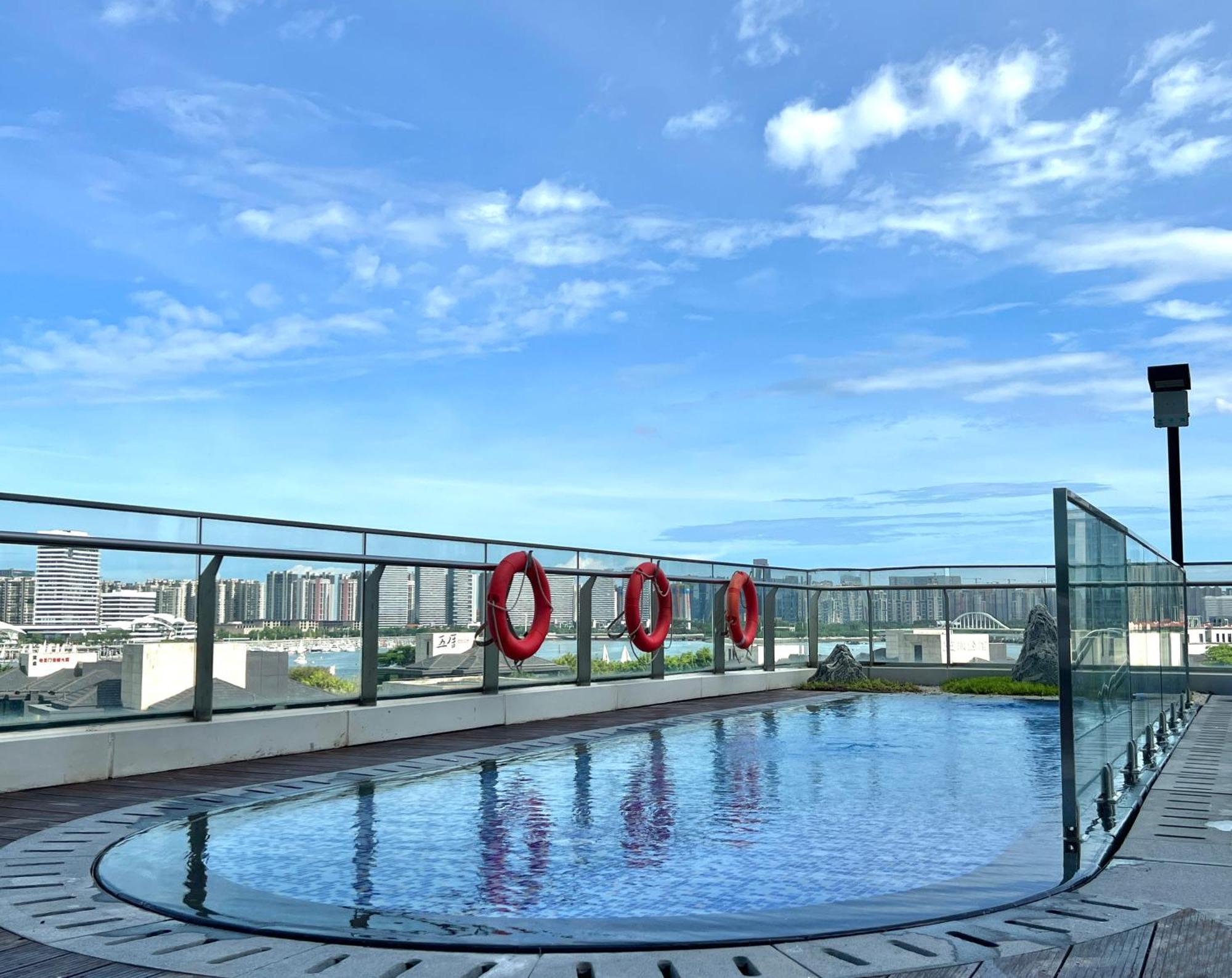 Wyndham Grand Plaza Royale Yuzhou Xiamen Wuyuan Bay Hotell Exteriör bild