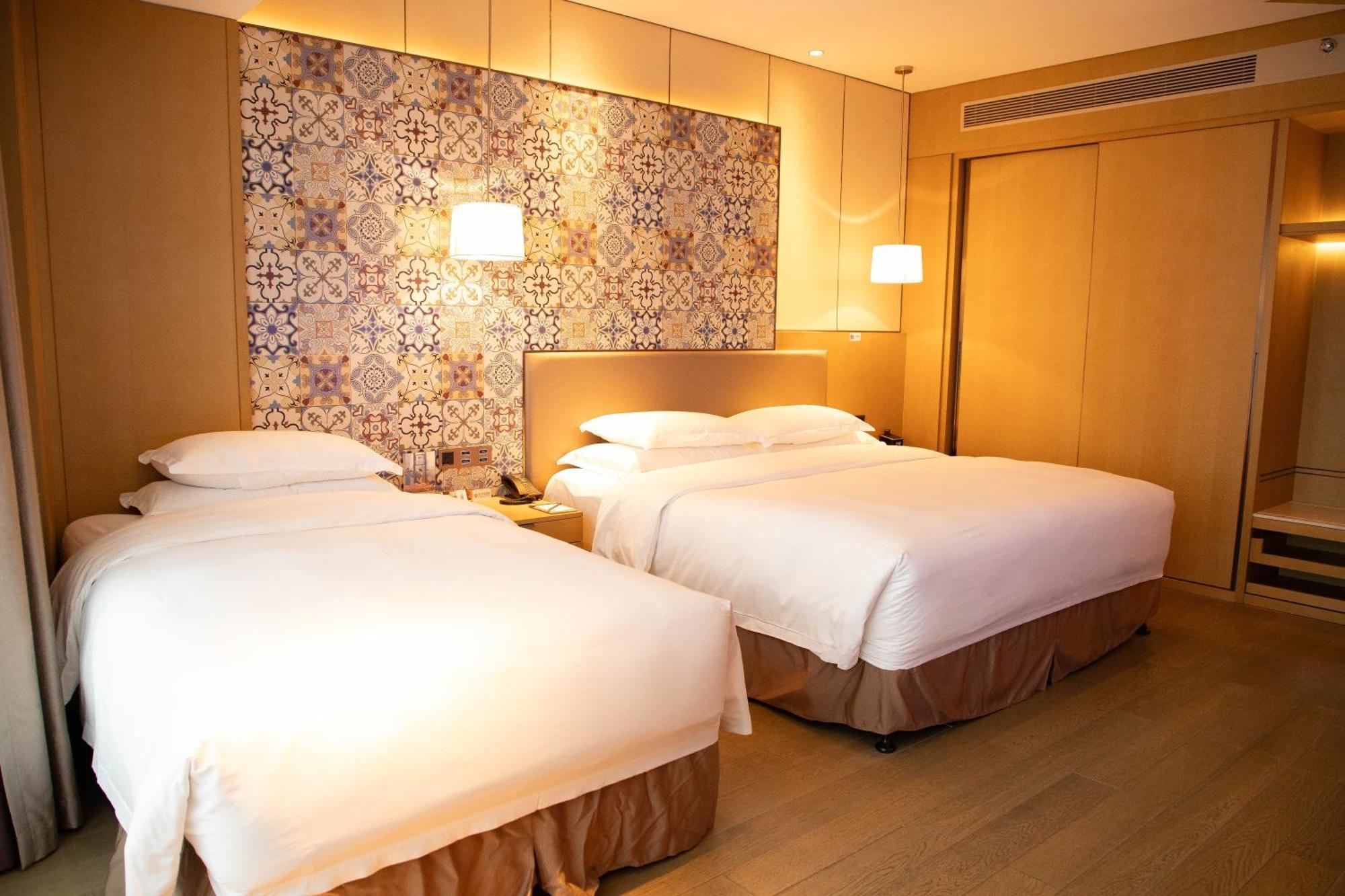 Wyndham Grand Plaza Royale Yuzhou Xiamen Wuyuan Bay Hotell Exteriör bild