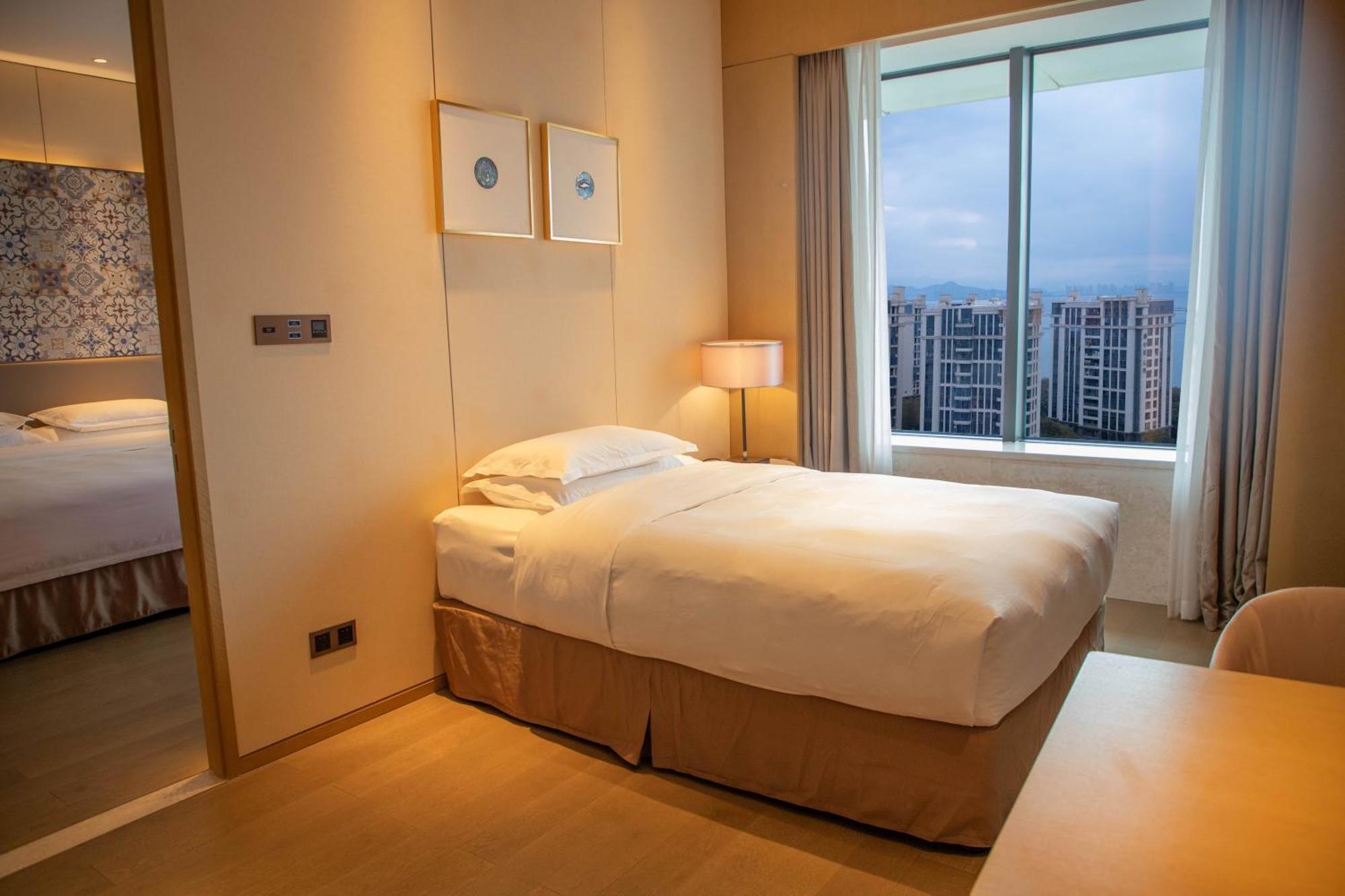 Wyndham Grand Plaza Royale Yuzhou Xiamen Wuyuan Bay Hotell Exteriör bild