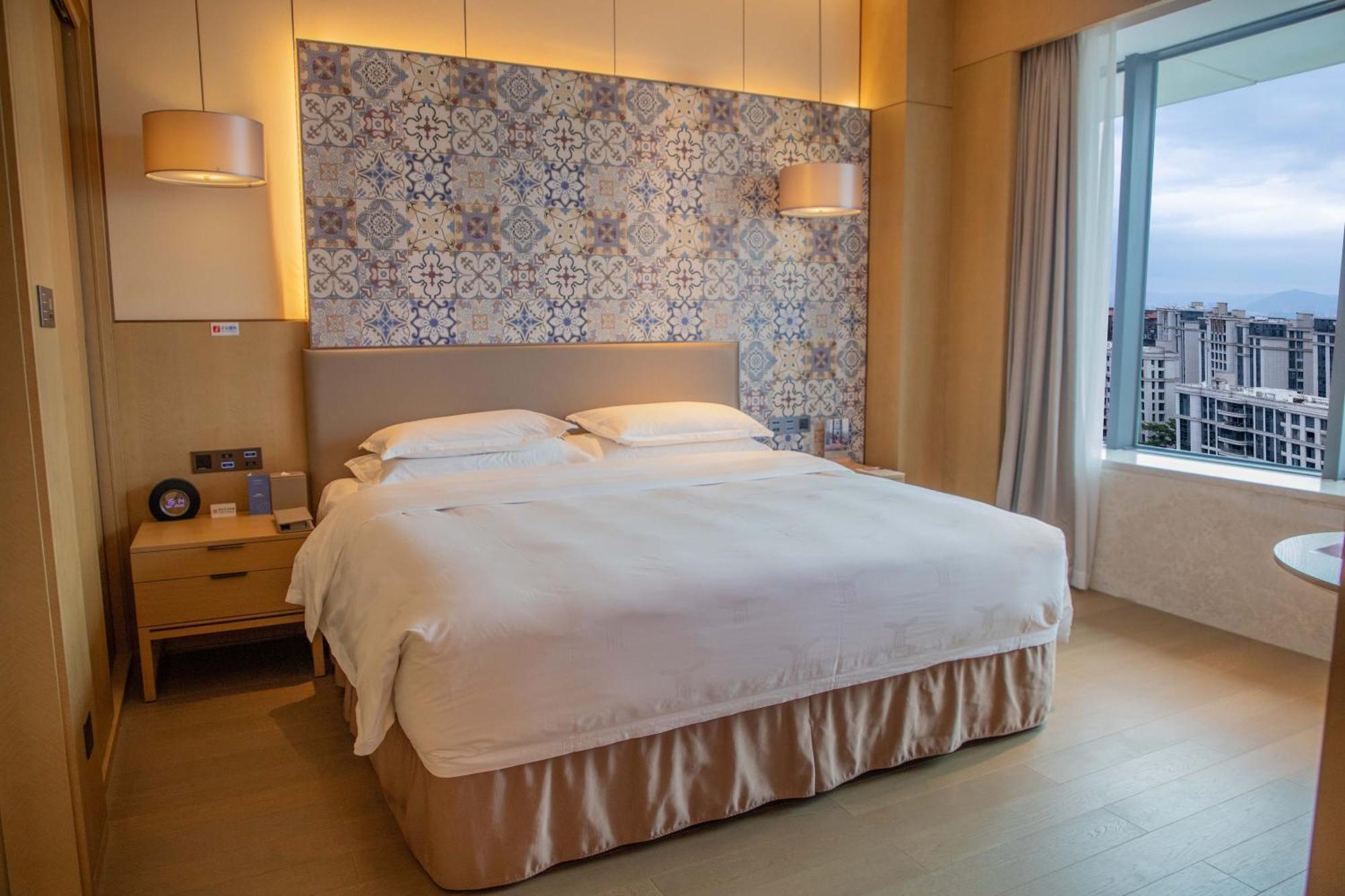 Wyndham Grand Plaza Royale Yuzhou Xiamen Wuyuan Bay Hotell Exteriör bild