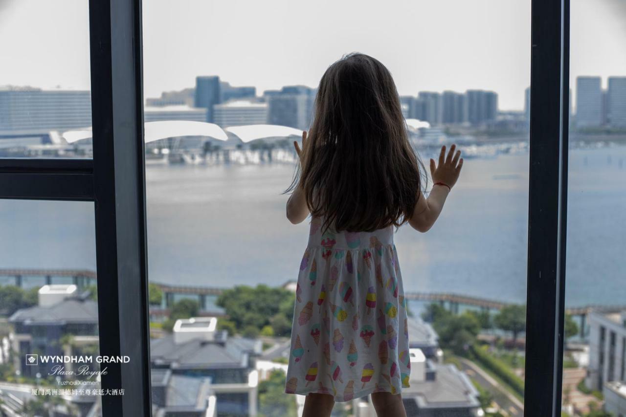 Wyndham Grand Plaza Royale Yuzhou Xiamen Wuyuan Bay Hotell Exteriör bild